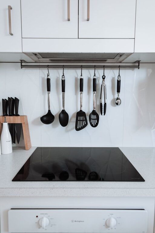 Essential Tools Every Small Kitchen Needs for Efficient Cooking